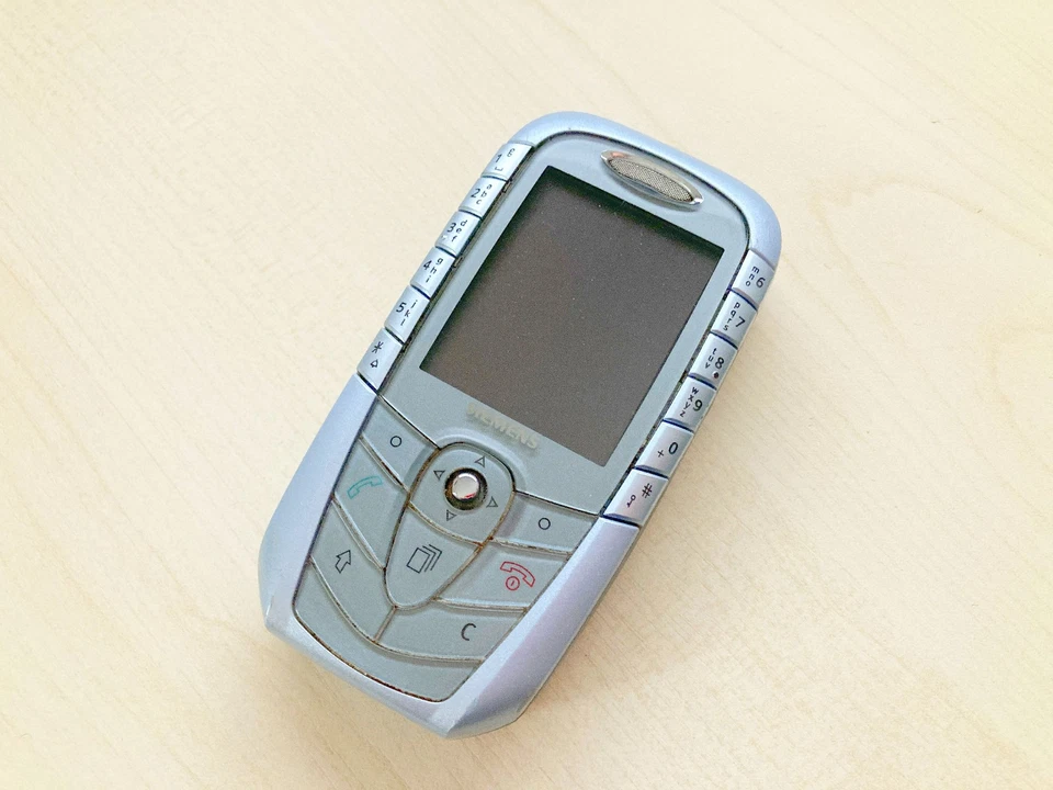 Siemens SX1 - The Extravagant Symbian Smartphone - Made in Germany - No Battery - Image 3 of 4