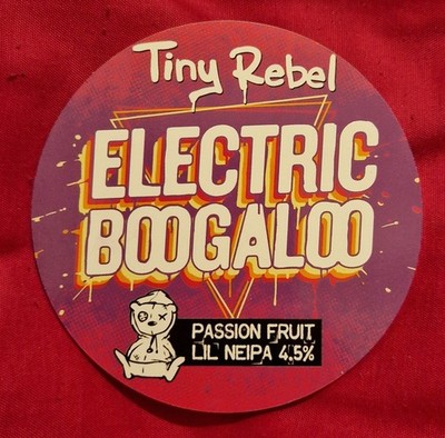 WINZIGE REBEL BRAUEREI ELEKTRO BOOGALOO LIL NEIPA OBST BIER PUMPE CLIP ABZEICHEN 4,5 %