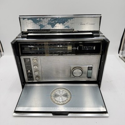 E1 Zenith Solid State Trans Oceanic Royal D7000 11 Band Radio Vintage 1968-1971
