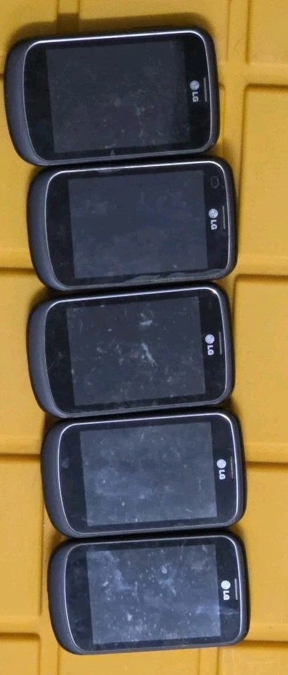 5 Basic Phone Lot - Various - LG Models - LG-306G, LG-305C, TracFone, All Work - Image 3 of 3
