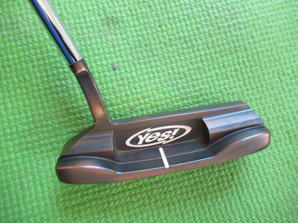 Yes i4 tech c-groove Holly putter - Image 3 of 4