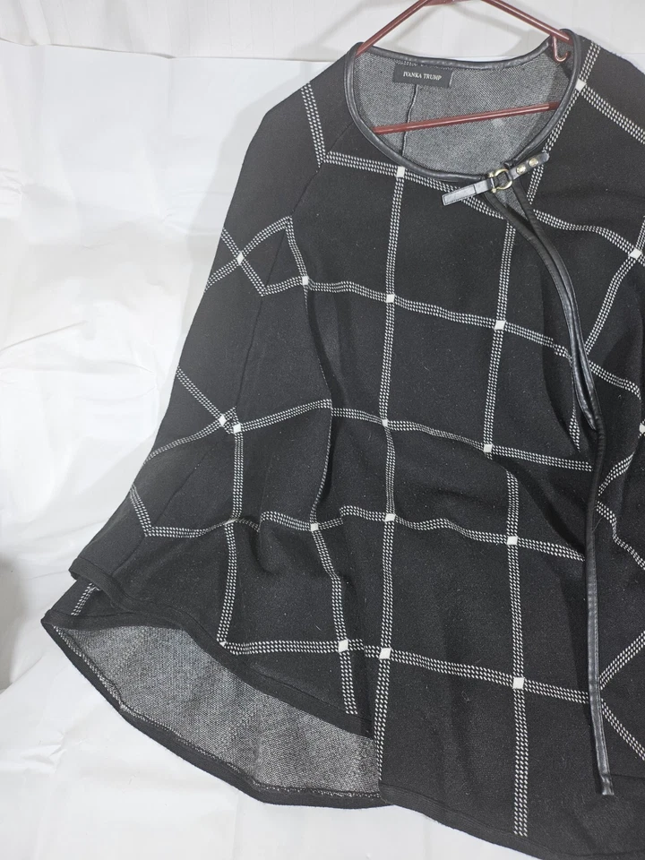 Poncho Ivanka Trump Talla Única Grande Negro Blanco Capa a Cuadros Elegante 🔥 Foto 3 de 4