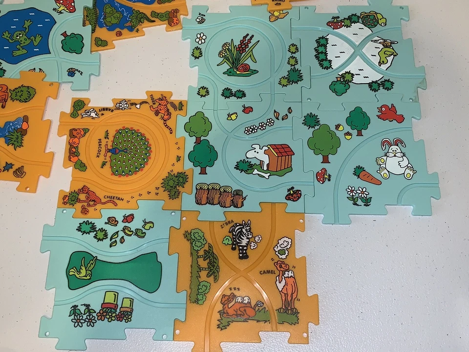 Puzzle Track Animals and Scenery 16 Pieces Snap Together Toy Playset 5" Assorted - Image 2 of 4