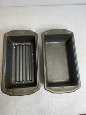 Wilton Meatloaf 2 Pan Set  Bread Baking Cooking. Heavy duty
