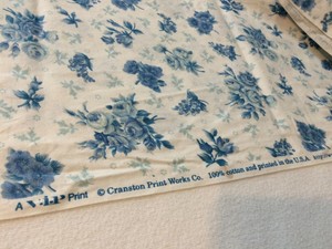 Cranston Fabric Print Works Tan Blue Cotton Quilt /& Sew Small Floral 2 yards
