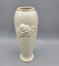 Lenox Ivory Rose 7 3/8” Bud Vase 24K  Gold Trim Excellent Condition