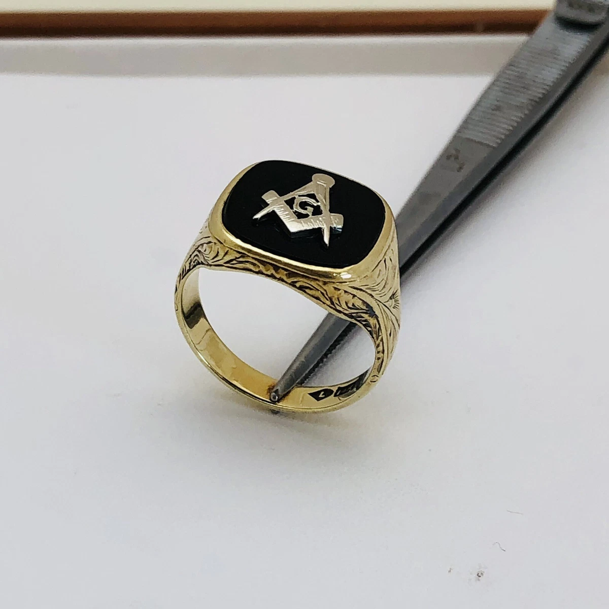 Past masters hotsell masonic rings