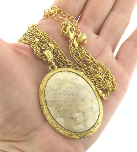 2028 Gemstone Jasper Pendant Necklace Gold Tone