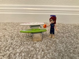 LEGO Friends Heartlake Surf Shop, 100%, Original box, instructions and minifigs