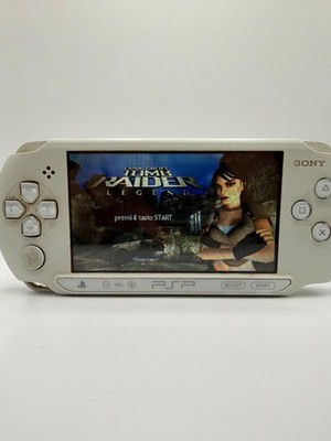 SONY PSP STREET WHITE E-1004 PlayStation WORKING CONSOLE with Game
