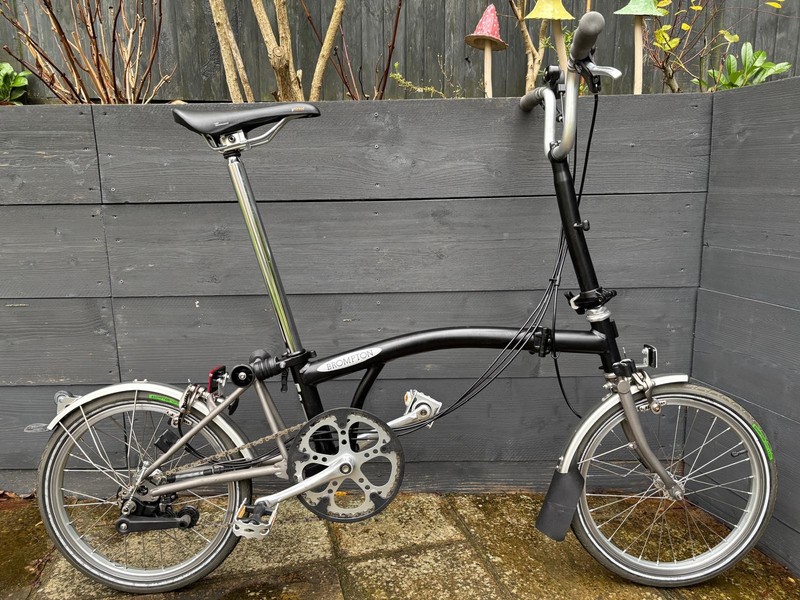 Brompton M6L-X Titanium C Line 6 Speed Hardly Used in Excellent Condition 