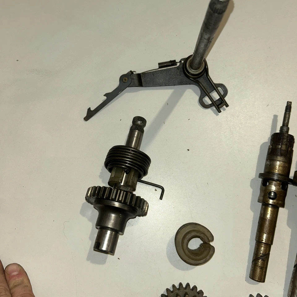 1974 SUZUKI TM100 TM 100 PARTS LOT transmission shift drum clutch kicker shaft - Image 3 of 4