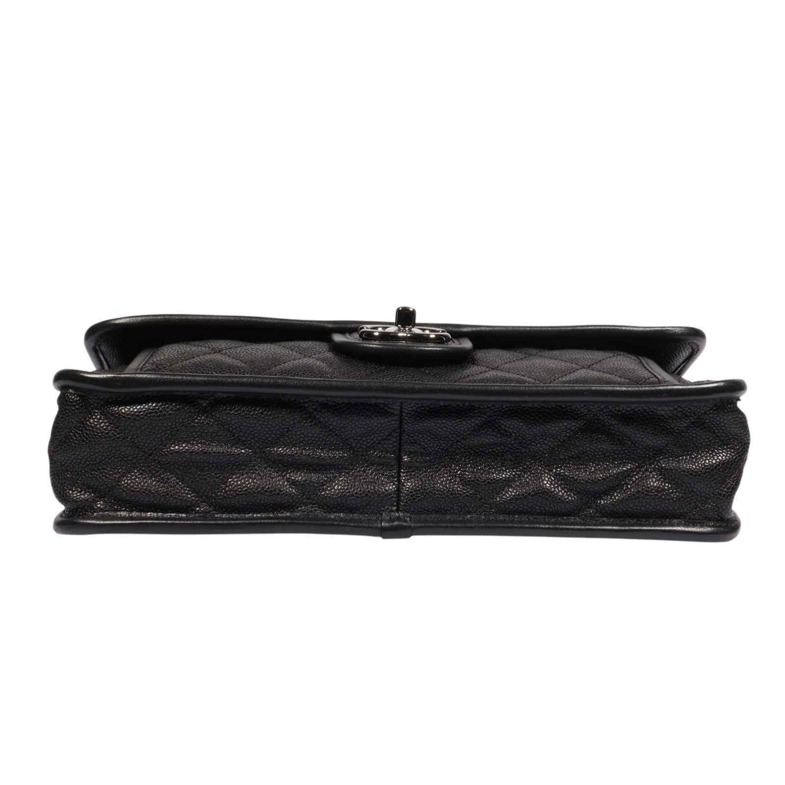 Chanel A66801 Cav Riviera Shoulder Bag thumbnail 2