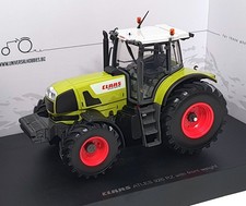 Universal Hobbies 1/32 Scale UH6704 - CLAAS Altes 926RZ w/ Fixed Front Weight