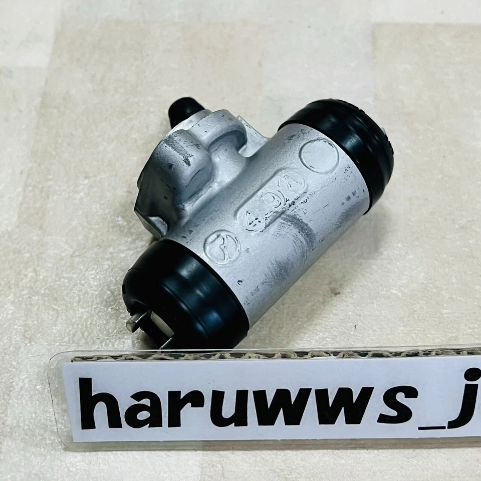 Cilindro de rueda trasera derecha genuino Toyota Corolla Prius Yaris 47550-20211 OEM NUEVO Foto 3 de 4