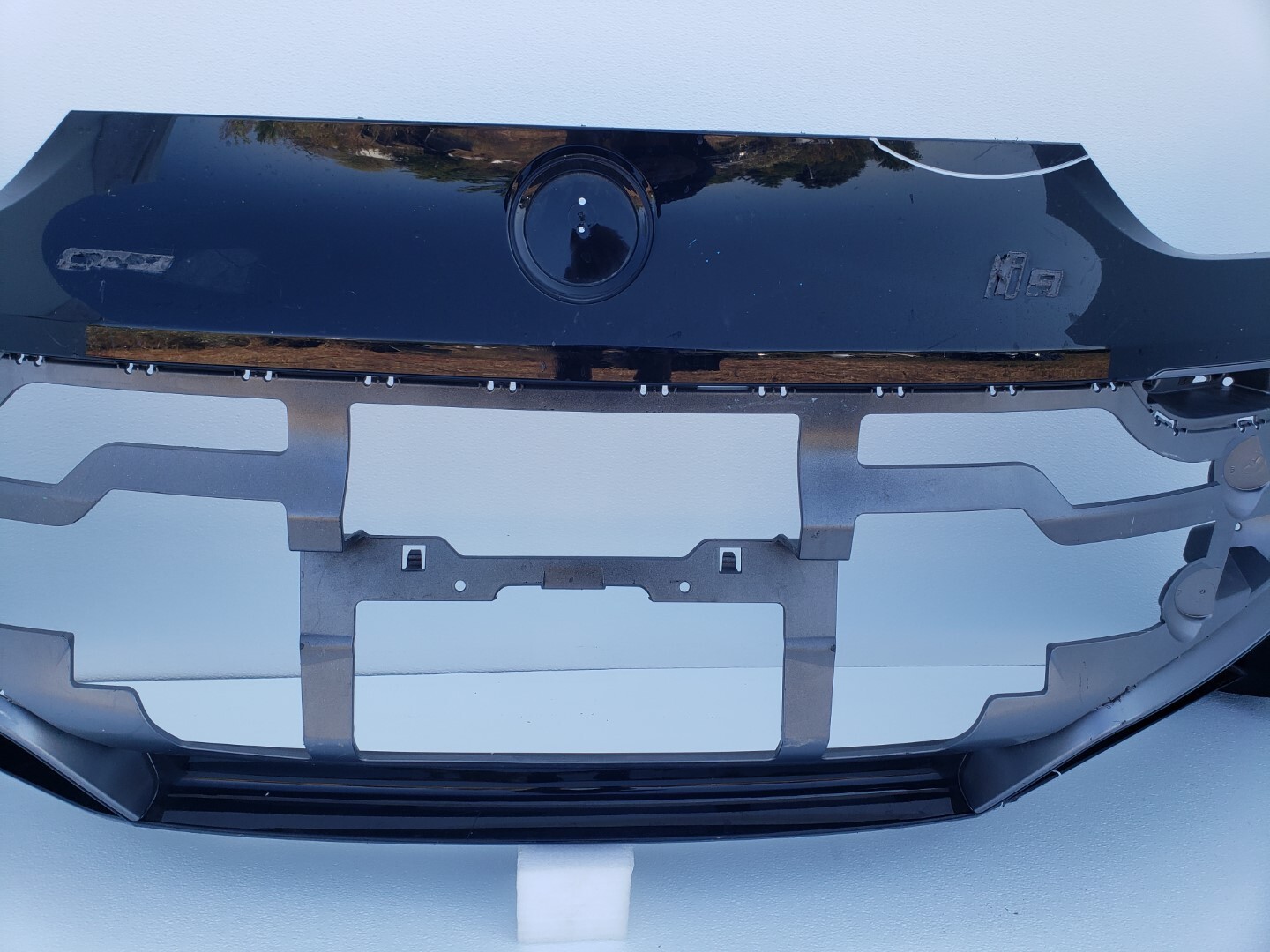 14 15 16 17 18 19 20 2014 2020 BMW i8 REAR BUMPER COVER 7336298 OEM