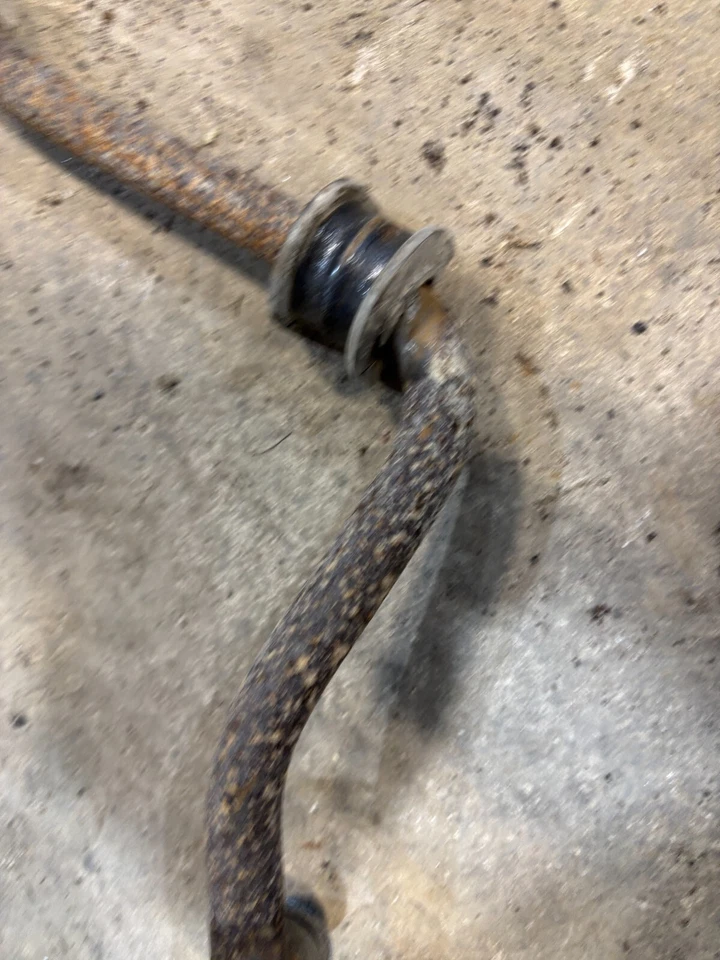 Barra estabilizadora trasera Firebird 1985 1986 87 88 89 90 91 92 transmisión AM CAMARO .945 24 MM OEM Foto 3 de 4