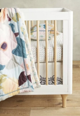 Anthropologie Eyelet Lace Embroidered Crib Skirt Z457-6