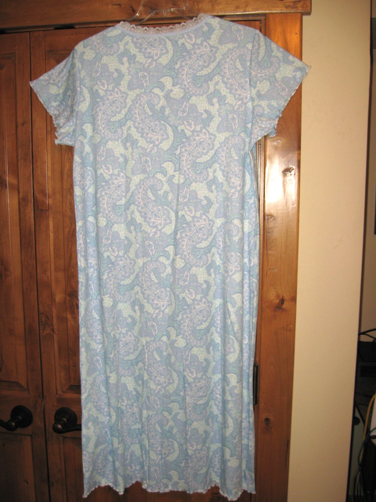 Picture 2 of 6