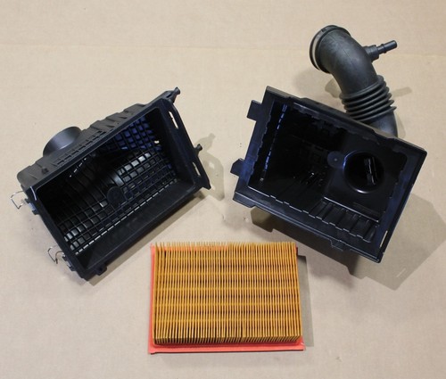 2007 Ford Escape Air Cleaner Intake Filter Housing OEM 6L8Z-9600-CA