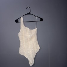 Le Lis Collection One Shoulder Ruched Bodysuit Cream Beige Size M Elegant