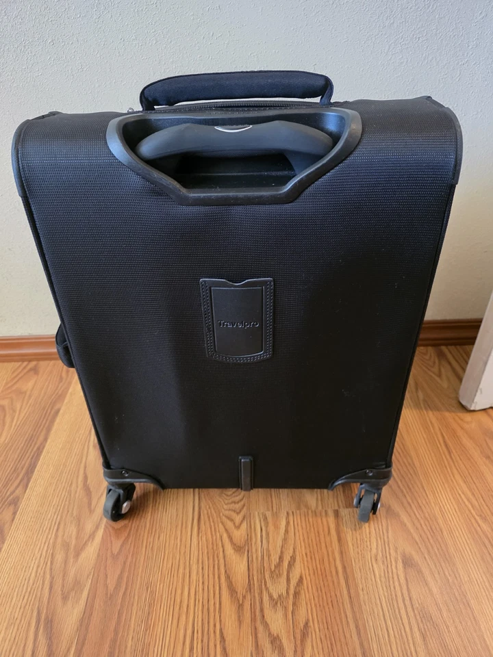 Travelpro Maxlite 5 Softside Expandable 21” Carry-on Luggage Spinner Wheels - Image 3 of 4