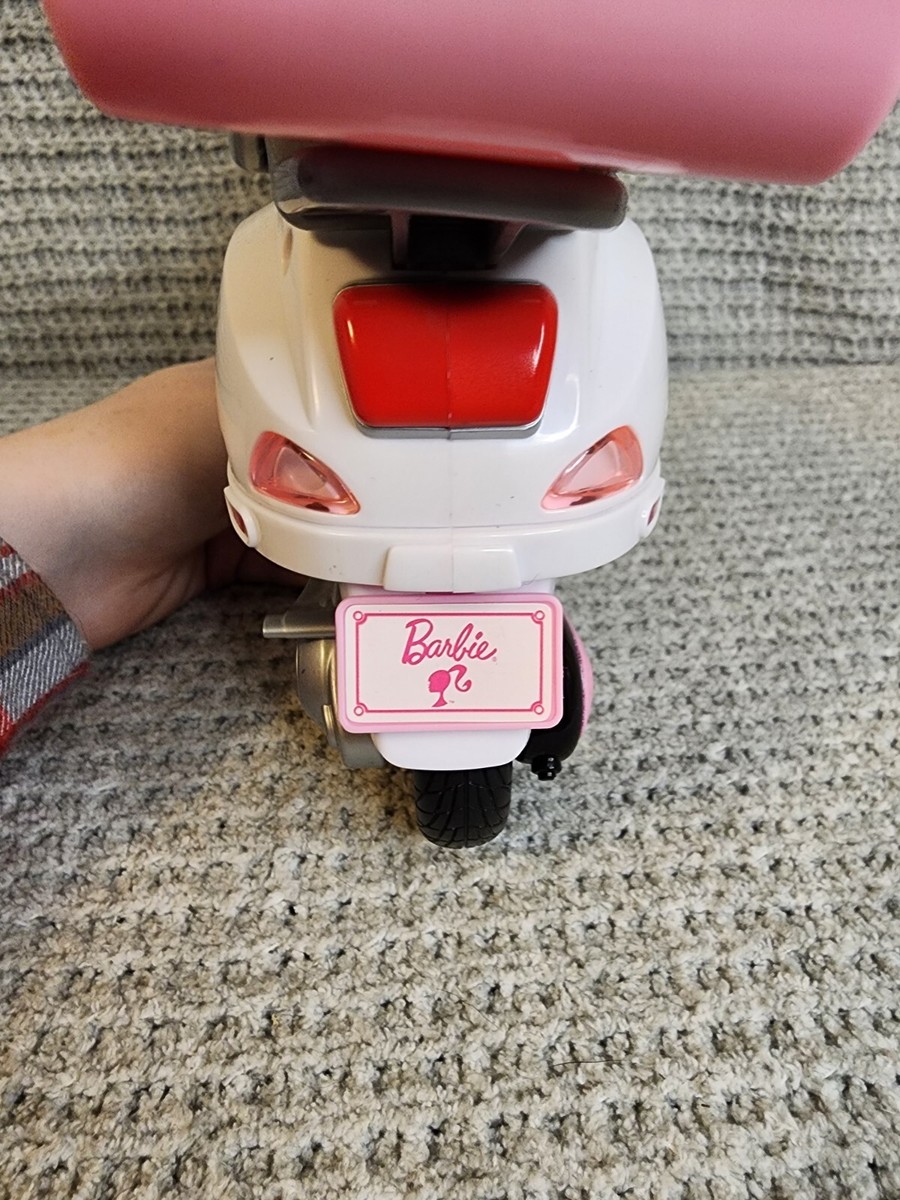 ベビールーちゃん Barbie 2008 Mattel P6560 White And Pink Motorcycle / Scooter