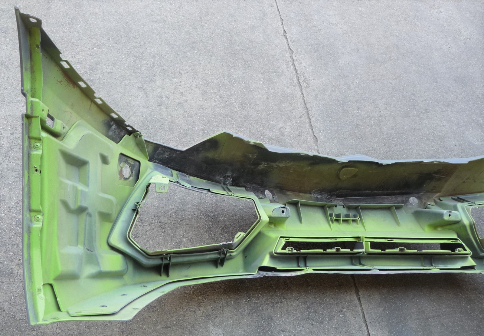12-16 Lamborghini Aventador LP700 Front Bumper Cover with support Bra OEM