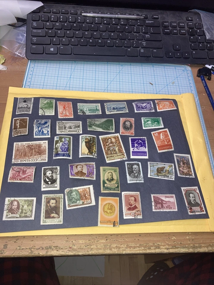33 Vtg. USSR 1932-1962 MNH Stamps Lot- Sports/People/Locations etc. $1 Ships. - Image 2 of 4