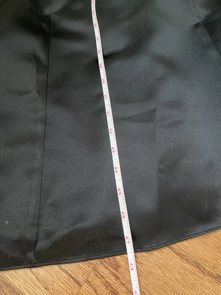 Vestido Morgan And Co Talla 9/10 Formal, Regreso a Casa, Baile de graduación Negro y Fuscha  Foto 4 de 4