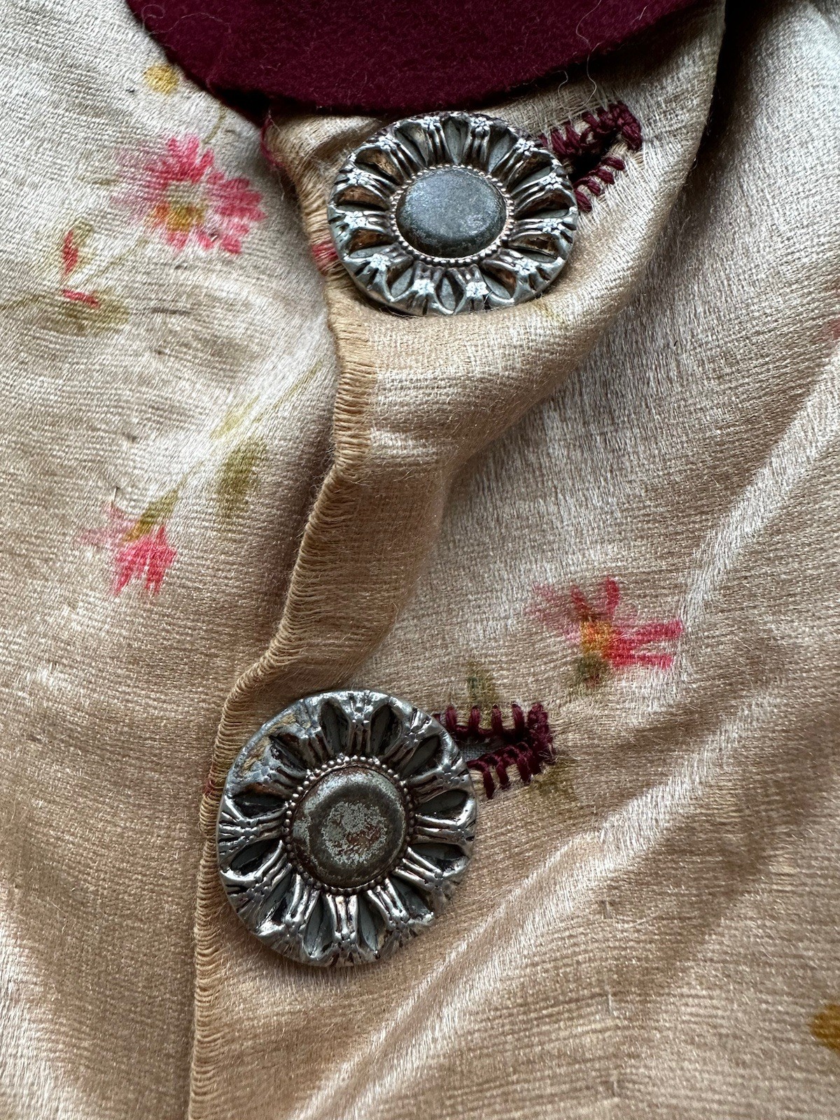 Antique children's clothing vest play costume silk small flowers