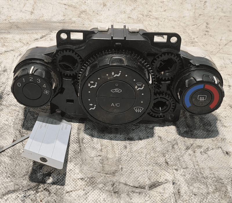 comando riscaldamento FORD FIESTA CB1 1.4 TDCi Ber. 2008-2013 623449 1777068