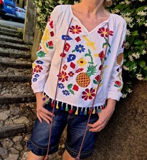 Bluse weiß mit Stickerei