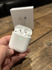 Apple AirPods 1st Generation-White