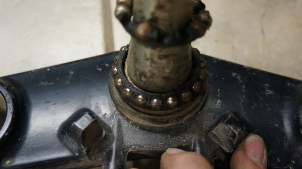 93-01 Kawasaki Ninja ZX6 E ZX 600 Lower Bottom Triple Tree Clamp