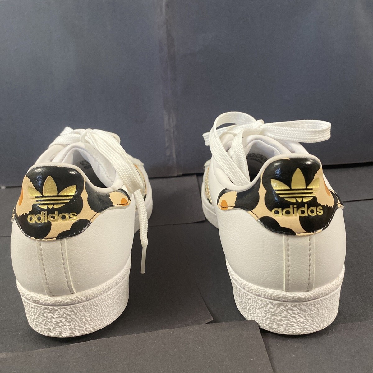 【注目】Adidas X Marimekkoウニッコ Superstar Marimekko x adidas Superstar Release Date | Nice Kicks