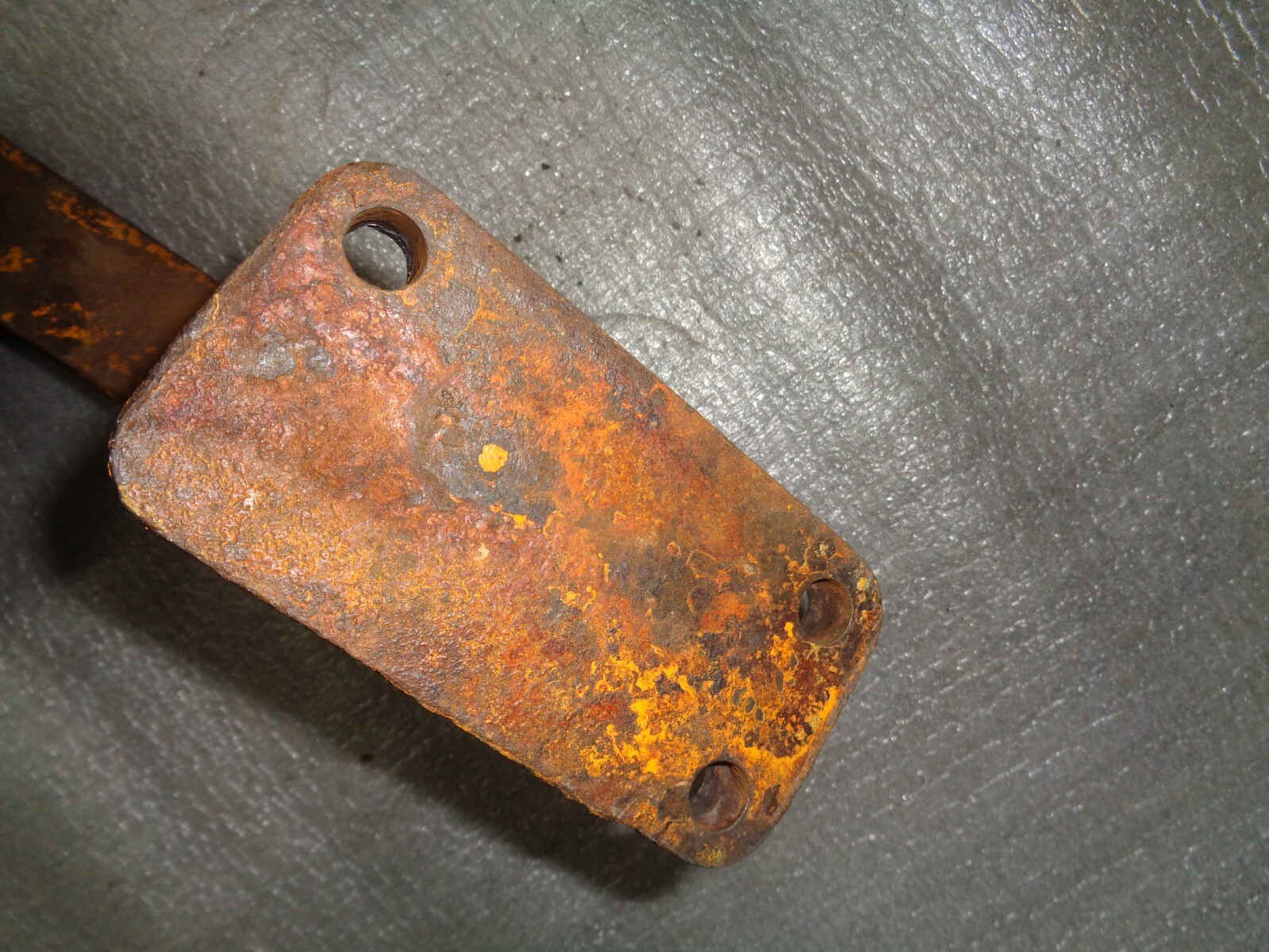 JOHN DEERE 40 CRAWLER / DOZER. L. SIDE. UPPER TRACK ROLLER ASSEMBLY. eBay