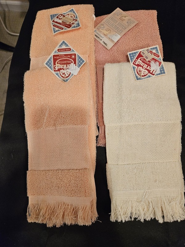 Lot of 4 Nos Finger Towels Ecru Rose & Peach Cross Stitch READ