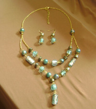 NWOT- DOUBLE STRAND BLUE GLASS BEADED 18" NECKLACE AND PIERCED EARRING SET