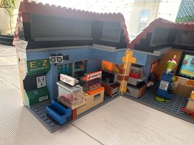 Authentic LEGO The Simpsons: Kwik-E-Mart (71016)
