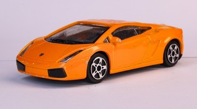 c6E135 Bastlerware Teileträger Bburago Lamborghini Gallardo