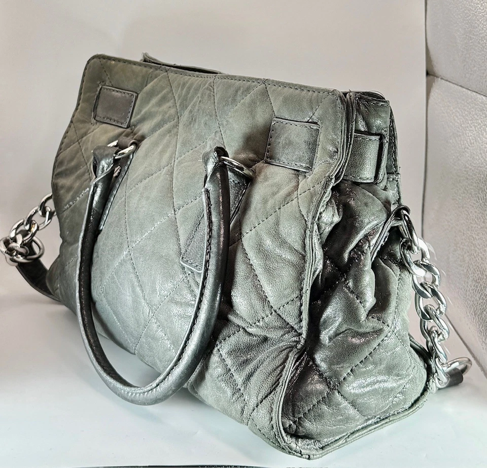 Michael Kors Hamilton Quilted Gun Metal Leather Tote Shoulder Bag w/ Lock & Key - Image 4 of 4