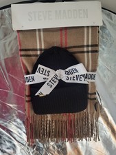 Steve Madden Hat And Scarf