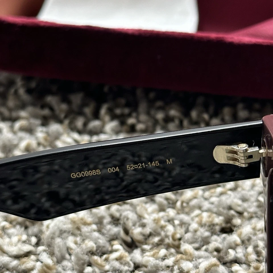 Gafas de sol para mujer GUCCI GG0998S 004 negras cuadradas 52 mm Cateye borgoña Foto 4 de 4