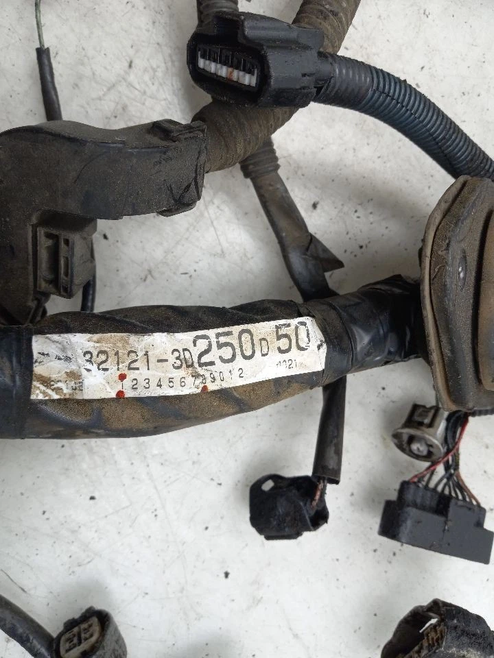 Toyota 4 Runner SR5 1996 arnés de cables de motor Foto 2 de 4