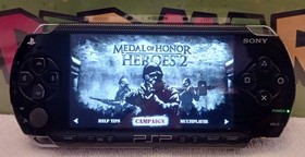 Sony PSP-1001 PlayStation Portable Console Bundle With Games & Accessories 