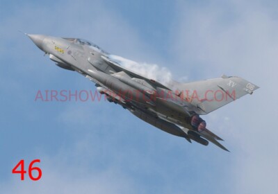 1 X PANAVIA TORNADO GR4 RAF PHOTO 3