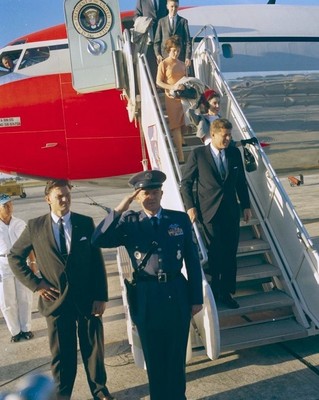 President Kennedy exits Air Force One with family of John Glenn New 8x10 Photo