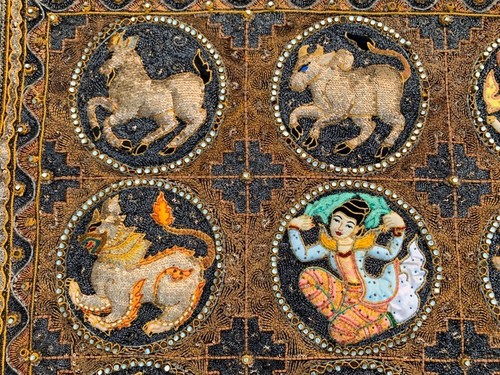 Antique Indian Hand Embroidery Tapestry Religions Décor Wall Hanging 130x90cm - Picture 6 of 10