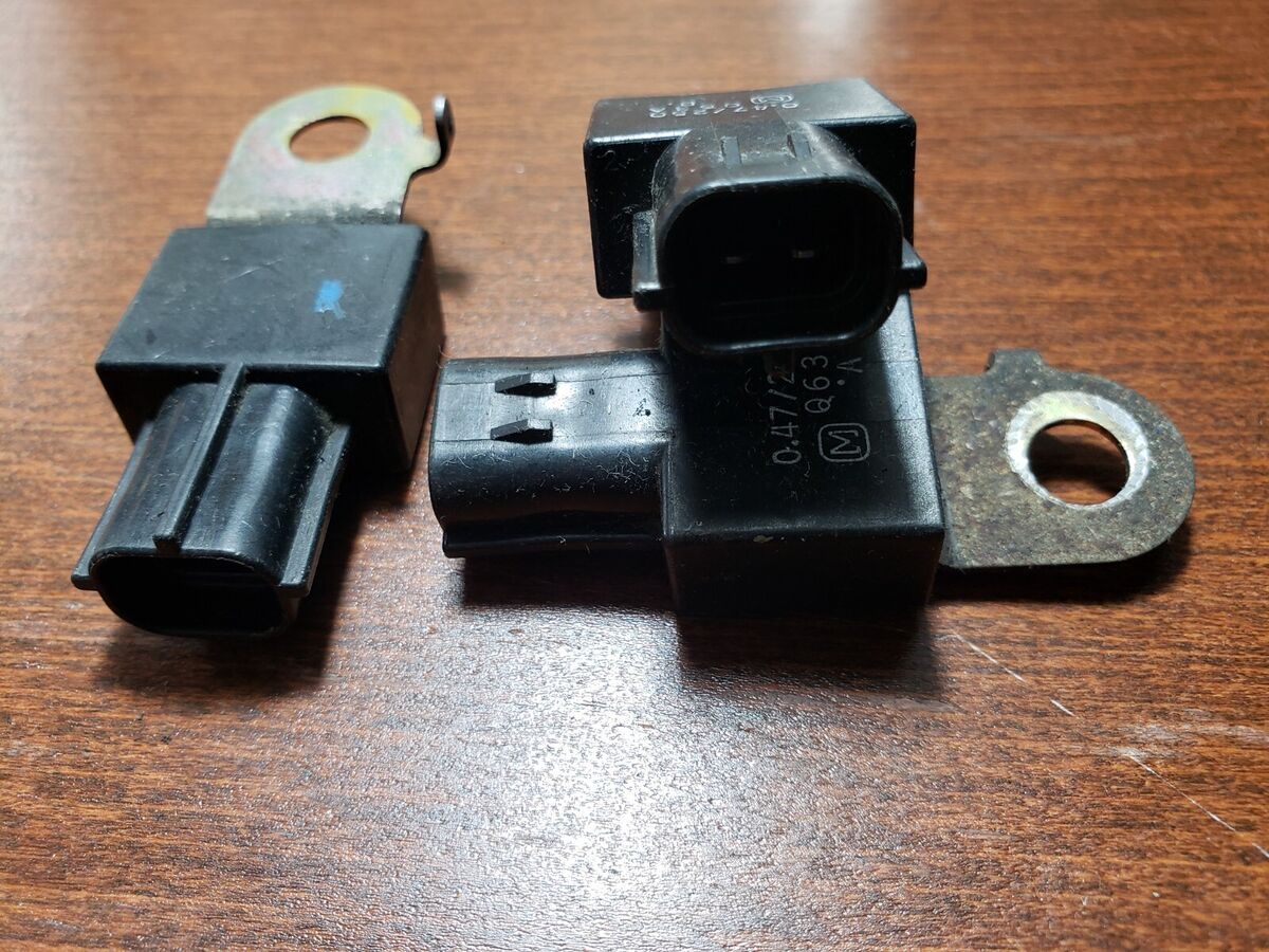 1992 Mazda B2600i 4x4 Radio Capacitor Genuine OEM Part 1992 Mazda B2600i 4x4 Radio Capacitor Genuine OEM Part